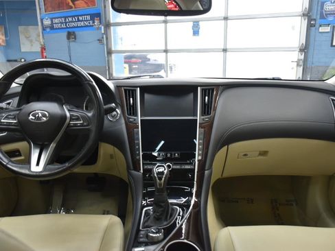 Used 2019 INFINITI Q50 Luxe w/ Essential Package (3.0T Luxe) image 24