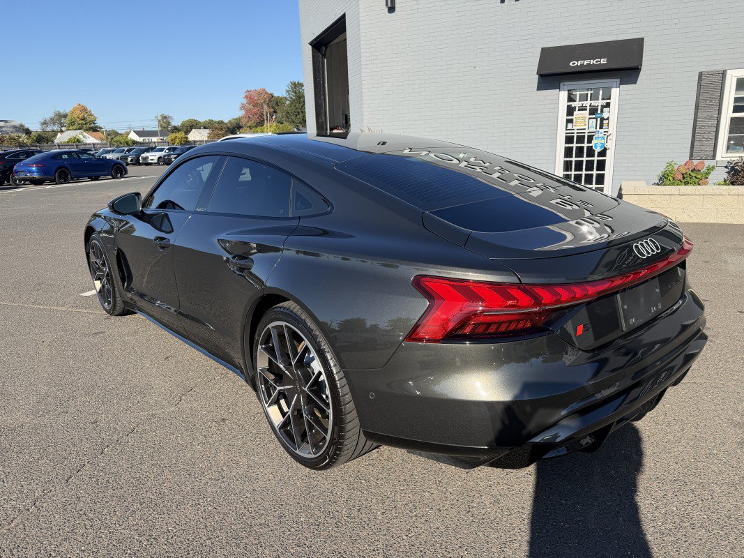 Used 2025 Audi S e-tron GT Prestige AWD/4WD image 10
