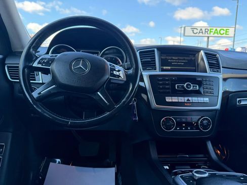 Used 2015 Mercedes-Benz GL 450 GL 450 4MATIC Sport Utility 4D image 30