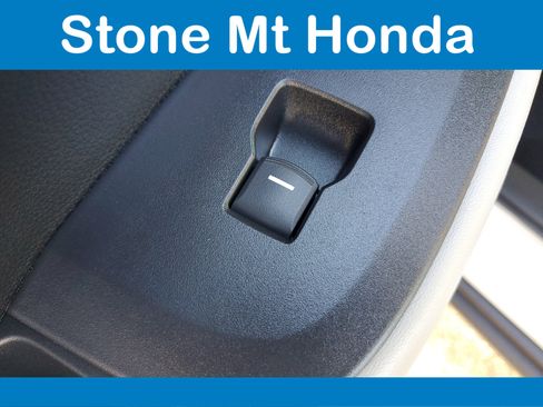 Used 2025 Honda HR-V LX image 13