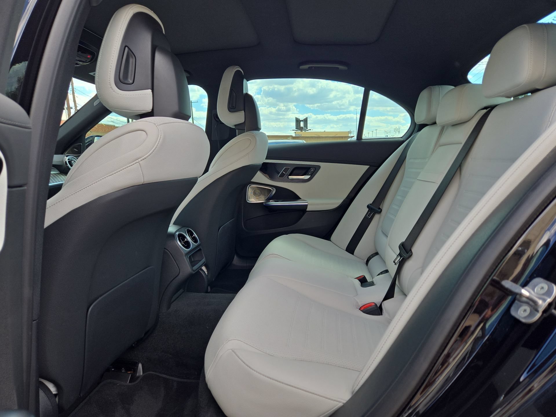 New 2026 Mercedes-Benz C 300 4MATIC Sedan image 13