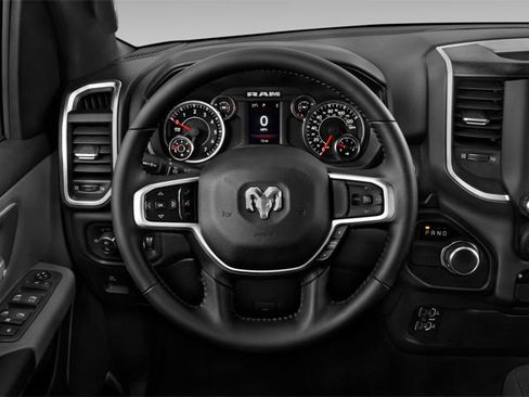 Used 2025 RAM 1500 Big Horn AWD/4WD image 8