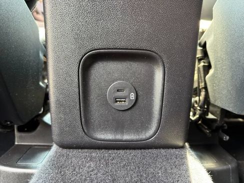 Used 2022 Ford Escape SE w/ Cold Weather Package AWD/4WD image 16