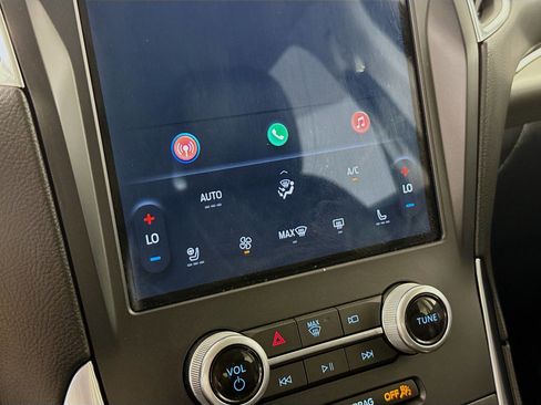 Used 2023 Ford Edge Titanium image 17