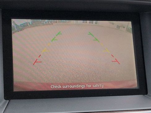 Used 2016 Nissan Pathfinder SL FWD image 23