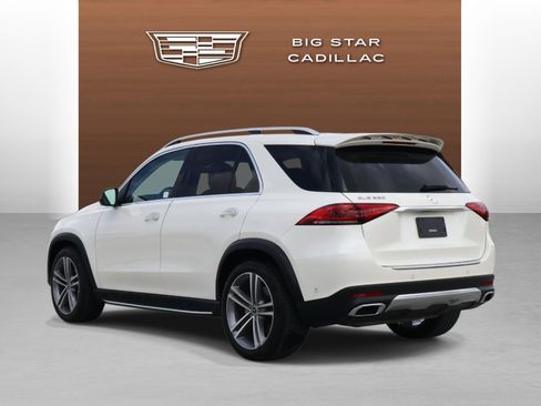 Used 2022 Mercedes-Benz GLE 350 w/ Premium Package image 3