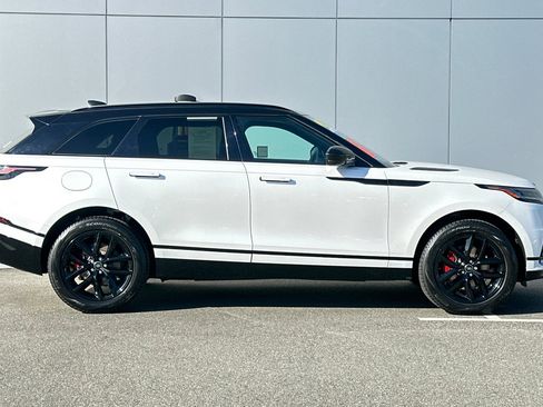 Certified 2025 Land Rover Range Rover Velar Dynamic SE image 6