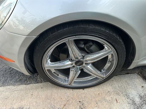 Used 2004 Lexus SC 430 Convertible image 9