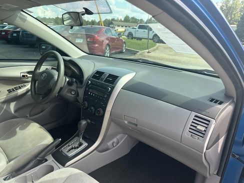 Used 2010 Toyota Corolla LE image 14