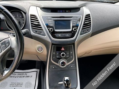 Used 2016 Hyundai Elantra Value Edition FWD image 6