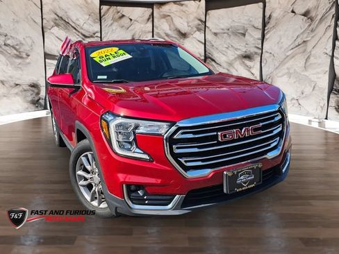 Used 2022 GMC Terrain SLT FWD image 1