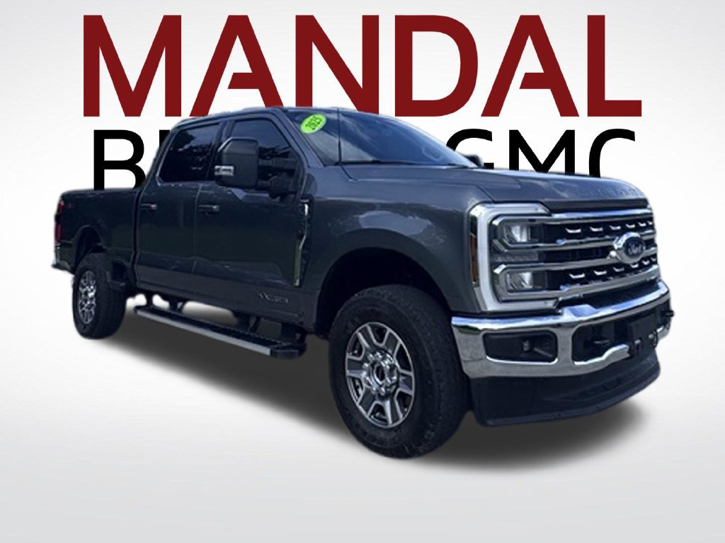 Used 2025 Ford F250 Lariat AWD/4WD image 2