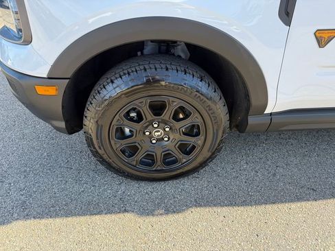 Used 2025 Ford Bronco Sport Badlands image 24