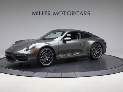 Used 2022 Porsche 911 Carrera image 2