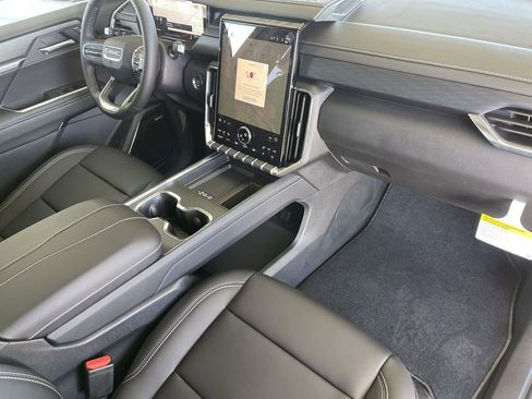 New 2026 GMC Acadia Elevation w/ Black Edition FWD image 29