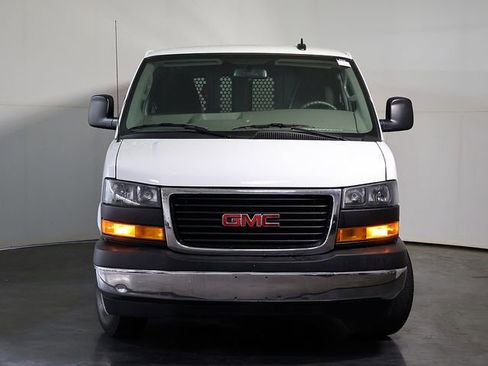 Used 2024 GMC Savana 2500 w/ Driver Convenience Package RWD image 9