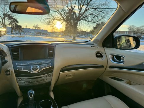 Used 2017 INFINITI QX60 AWD w/ Premium Plus Package image 17