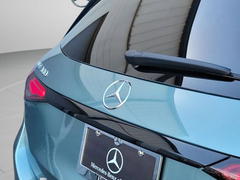 Used 2026 Mercedes-Benz GLC 300 4MATIC image 8