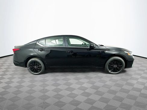 New 2026 Nissan Altima 2.5 SV w/ SV Special Edition Package AWD/4WD image 11