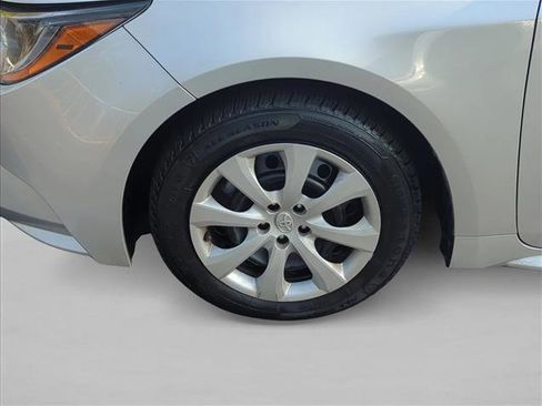 Used 2024 Toyota Corolla LE image 25