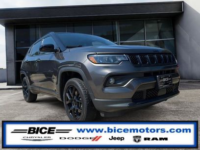 Used 2023 Jeep Compass Latitude w/ Sun and Sound Group