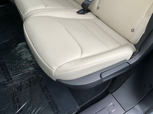 Used 2017 Tesla Model X 75D image 28