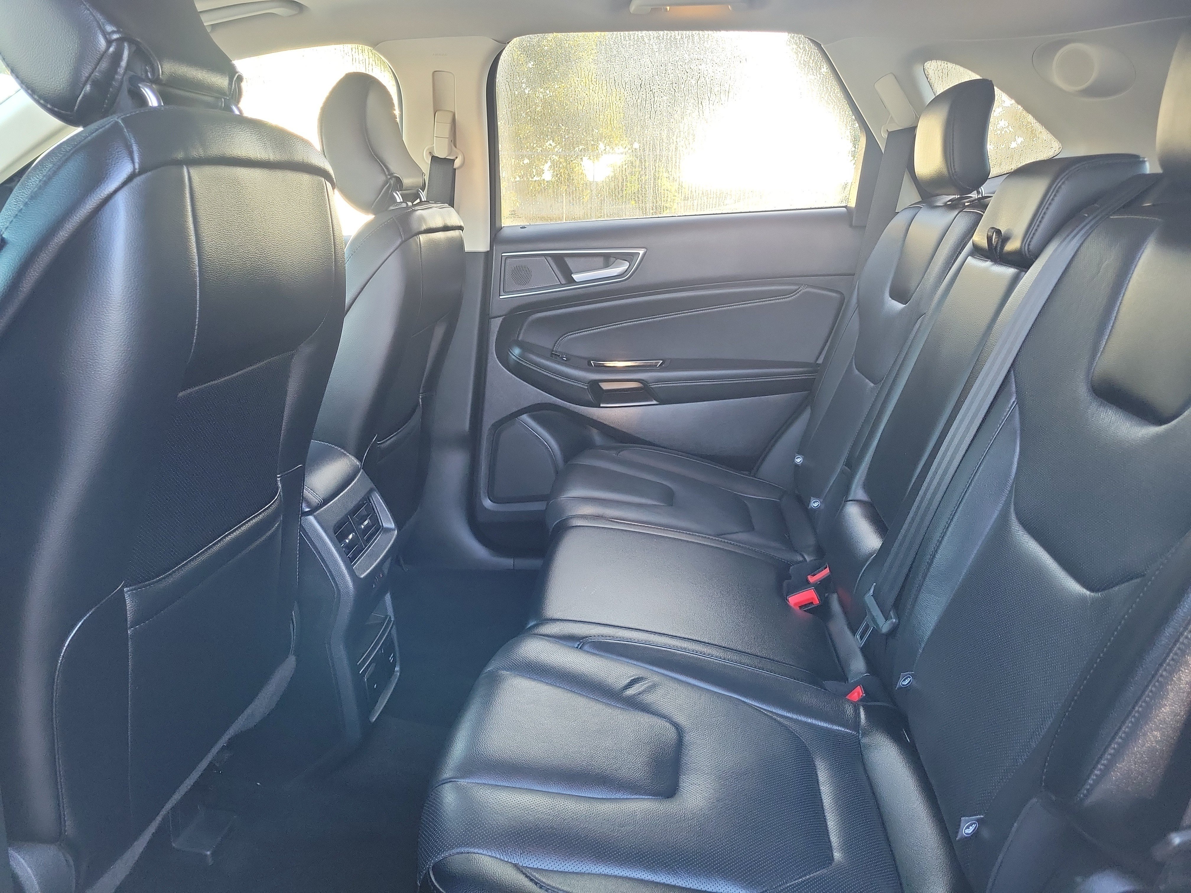 Used 2019 Ford Edge Titanium w/ Equipment Group 301A FWD image 16