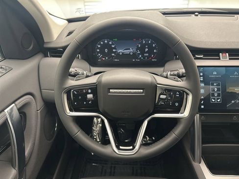 Used 2025 Land Rover Discovery Sport S image 20