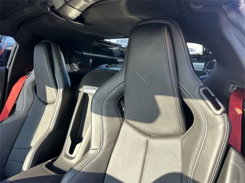Used 2025 Chevrolet Corvette Z06 image 39