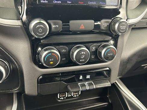 Used 2021 RAM 1500 Big Horn image 21