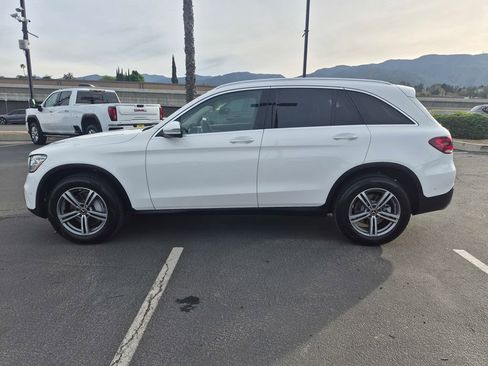Used 2021 Mercedes-Benz GLC 300 image 4
