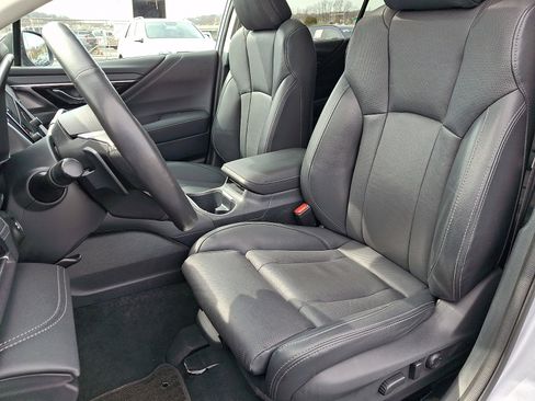Used 2024 Subaru Outback Limited XT AWD/4WD image 14