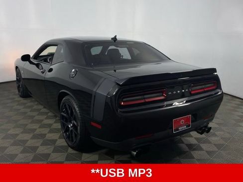 Used 2015 Dodge Challenger R/T Scat Pack RWD image 6