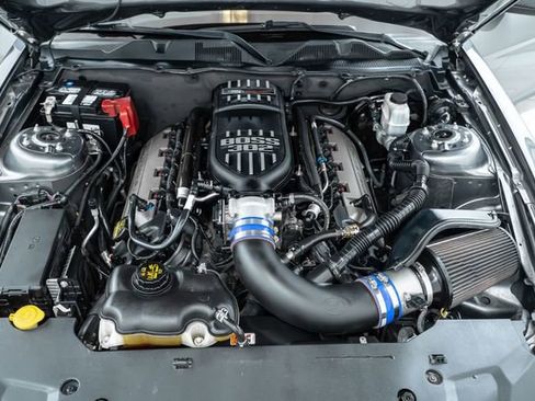 Used 2013 Ford Mustang GT image 33