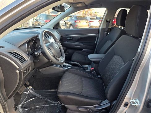 Used 2025 Mitsubishi Outlander Sport ES AWD/4WD image 13