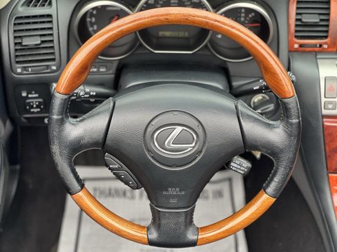 Used 2002 Lexus SC 430 Convertible image 17