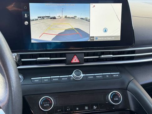 Used 2024 Hyundai Elantra SEL FWD image 20