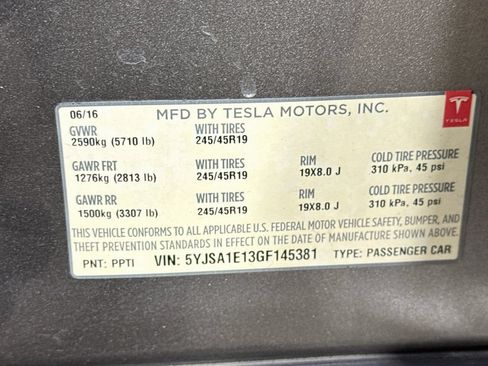 Used 2016 Tesla Model S 70 RWD image 40