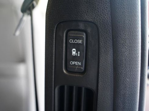 Used 2018 Honda Odyssey EX-L image 39