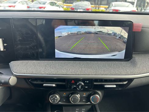 New 2026 Nissan Kicks S image 8