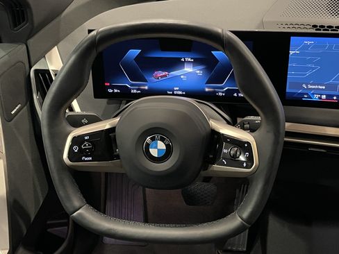 Used 2026 BMW iX xDrive45 w/ Premium Package AWD/4WD image 19