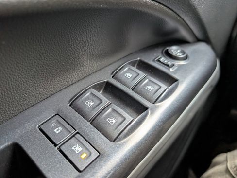 Used 2020 Chevrolet Colorado LT w/ Redline Special Edition image 34