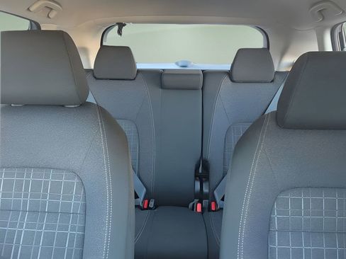 Used 2023 Honda HR-V LX image 15