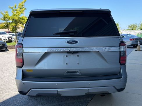 Used 2020 Ford Expedition Limited w/ Equipment Group 302A RWD image 5