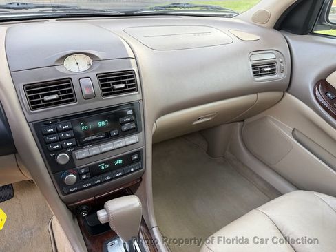 Used 2001 INFINITI I30 image 30