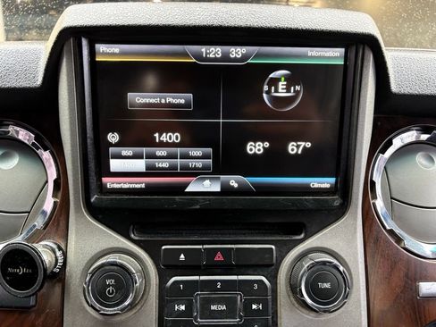 Used 2015 Ford F550 4x4 Crew Cab Super Duty image 35