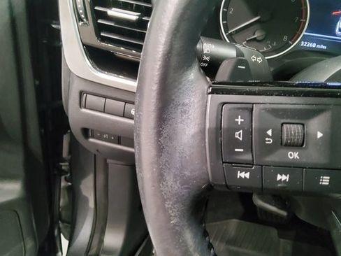 Used 2023 Nissan Rogue SL w/ SL Premium Package image 30