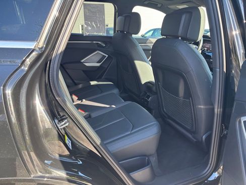 Used 2022 Audi Q3 2.0T Premium w/ Convenience Package image 29
