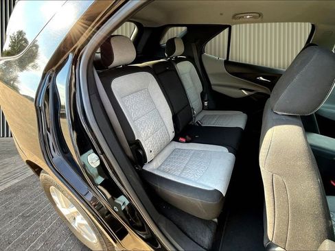 Used 2023 Chevrolet Equinox LT image 27