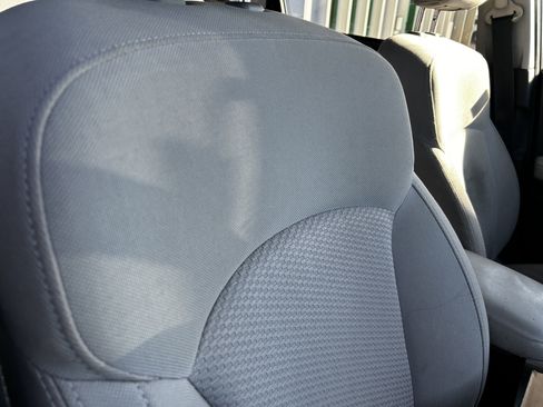 Used 2015 Subaru Forester 2.5i Premium w/ All-Weather Package image 13